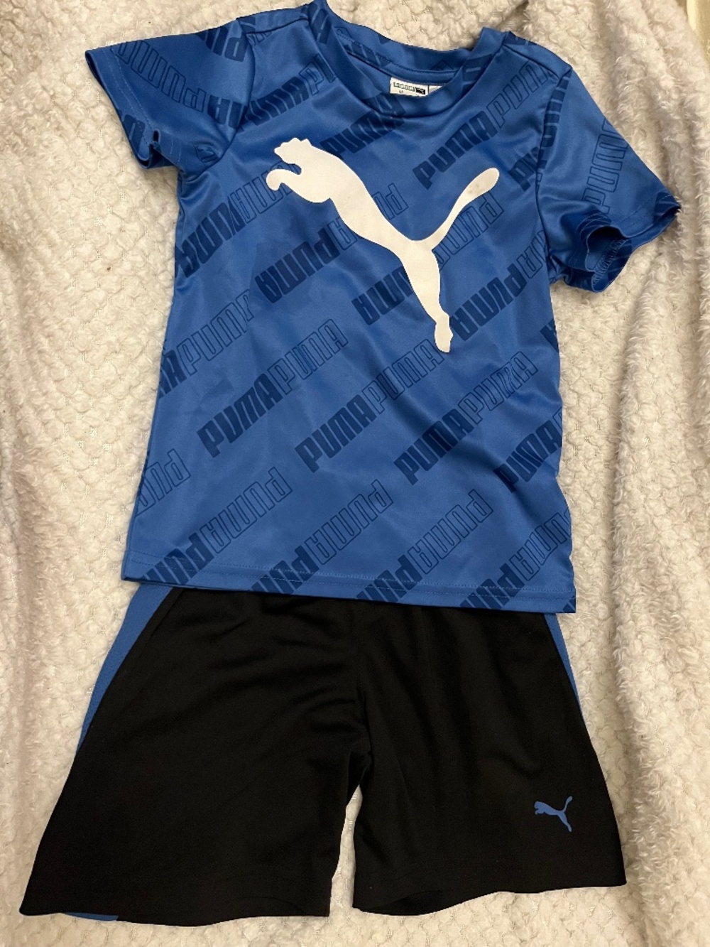 Toddler Boys Puma Outfit SZ 3T black, blue, white
